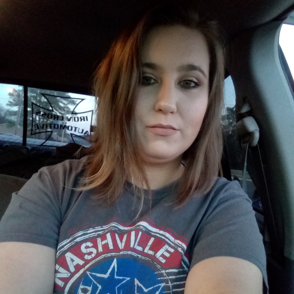 Meet your Posher, Ashley